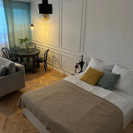 Apartament Rozowy Jelen Gliwice Exterior foto